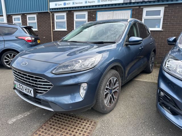 Ford Kuga Titanium 5 Door 2.0L EcoBlue 190PS AWD 8 Speed Automatic (M13068)