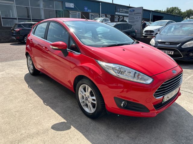Ford 1.25 Zetec Hatchback 5dr Petrol Manual Euro 6 (82 ps) (M13104)